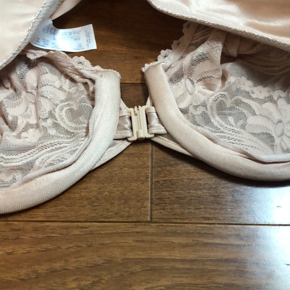 Glamorise front closure lace underwire bra - Picture 7 of 8